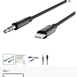3.5 mm Audio Cable with Lightning Connector Câble audio 3,5 mm avec connecteur Lightning