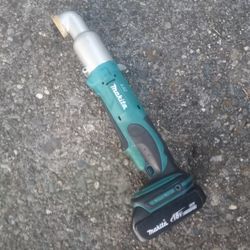 Makita 18 Volt 5/16 Inch Impact Driver. Btl061. Excellent Condition With Battery. For Pickup Fremont Seattle. No Lowball Offers Please. No Trades.
