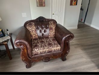 set couch and one chair 2  coffee table