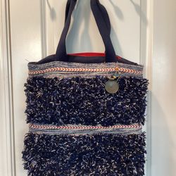 Catori Sun & Sand Blue Fabric Shag Tote Bag 15”W x 17”L(25”L including handles) great condition