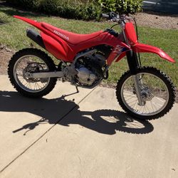 2025 Honda 250 Dirt Bike