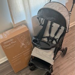Kolcraft Cloud Plus Lightweight Stroller
