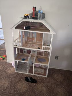 Doll house