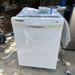 Whirlpool Dishwasher 