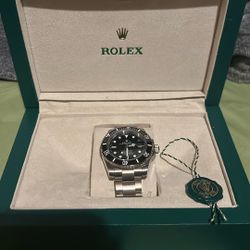Rolex Watch Submariner(AUTHENTICATED)