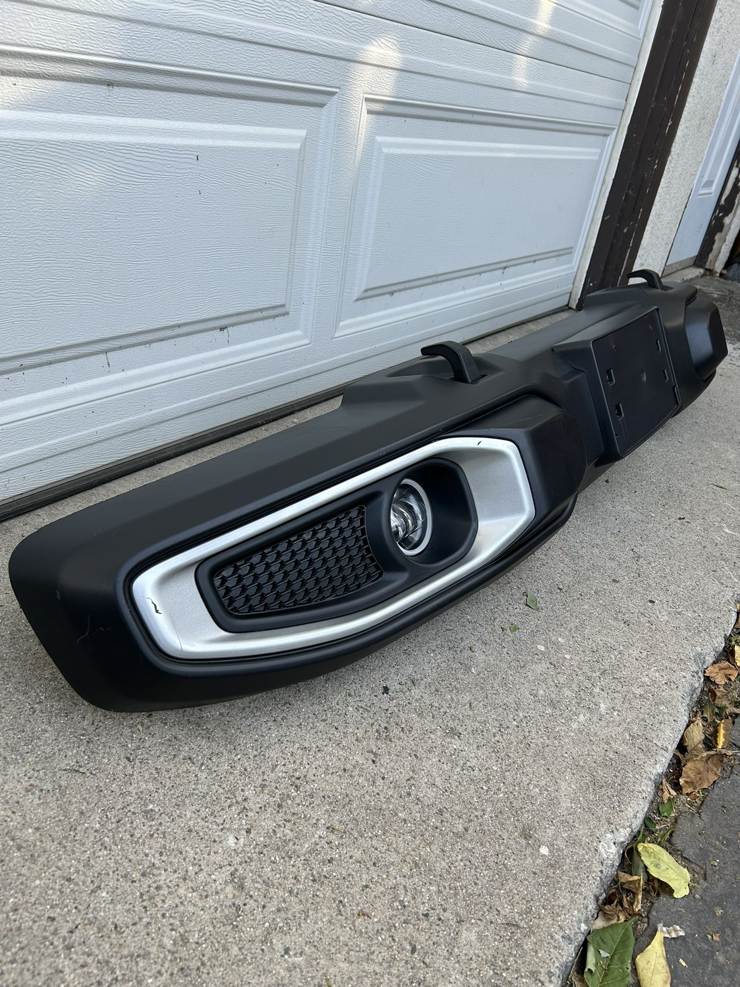 2023 JEEP GLADIATOR FRONT BUMPER