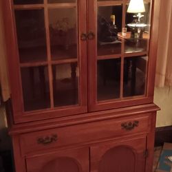 Server/  Dishes Cabinet/ Hutch 