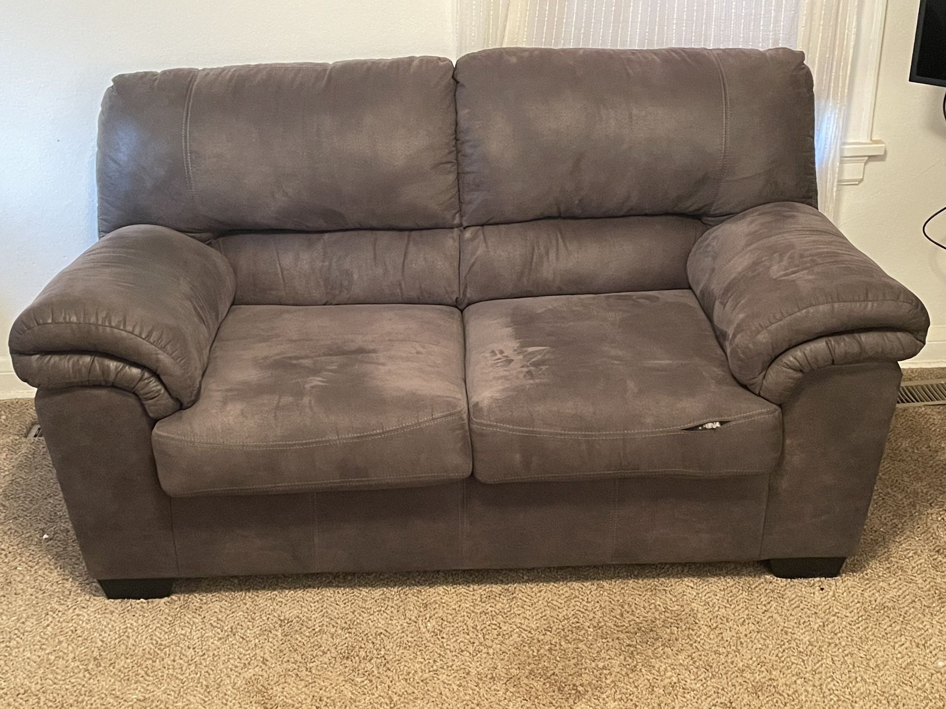 Love Seat Free