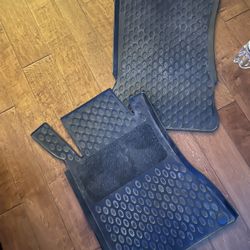 Mercedes Benz C Class 2 Rubber Car Floor Mats