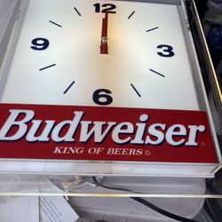 Budweiser Light Up Clock