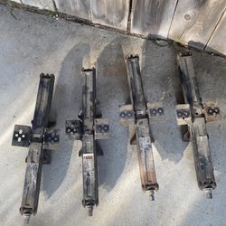 RV Stabilizer Jacks