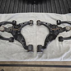 Stock Second Generation Toyota Tacoma Prerunner Front And Rear Control Arms. OEM Toyota part, Low Miles