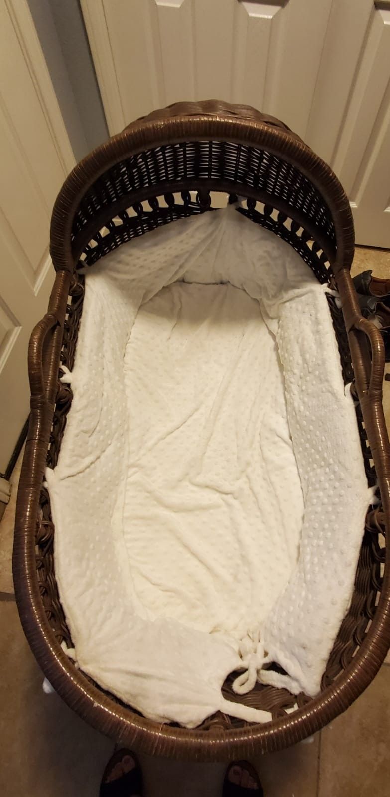 Pottery Barn Dark Brown Wicker for Sale in San Jacinto, CA