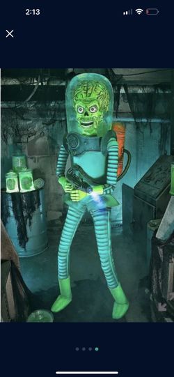 Mars Attacks Alien Halloween Animatronic 