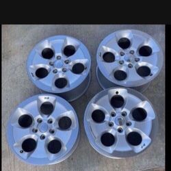 4 X 18 Inch 18in Jeep Wrangler Sahara JL JK  Rims Wheels 5x5 5x127 !!