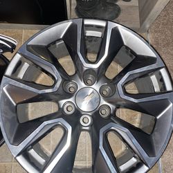 Set Of 4 New 20 Inch Rims of Silverado