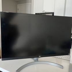 LG 27UL600-W 27” 4K Monitor