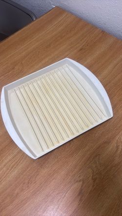 White Plastic Ridged Drip Tray