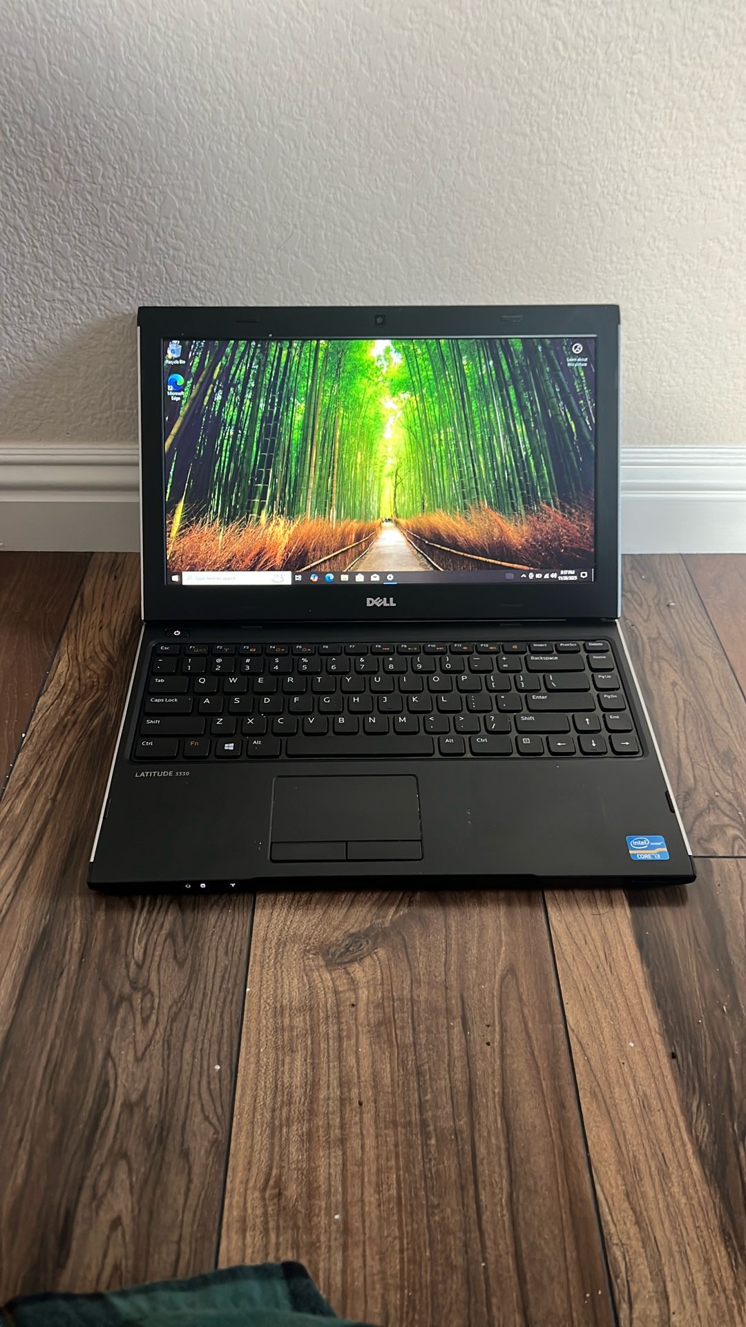 Dell Laptop Nice Clean