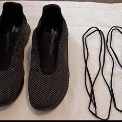 Sketchers Wide Fit Memory Foam  Size 11 