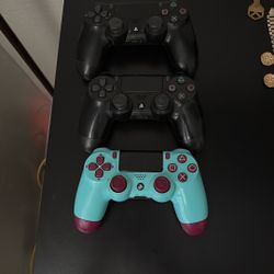 3 ps4 controllers