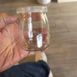 Small Glass Jars With Plastic Sealable Lid 