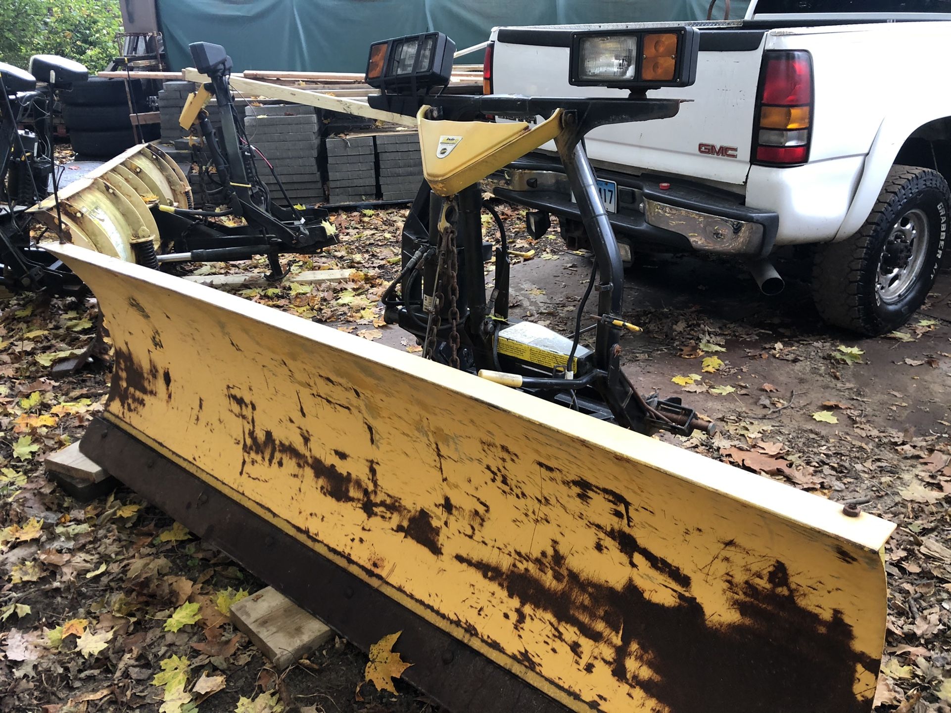 Plows 8ft Fisher