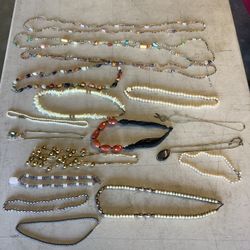 17 Different Necklaces 