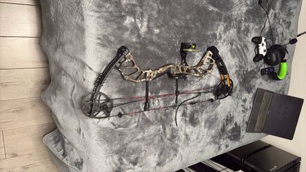 Intrigue XS BlackOut Compound bow