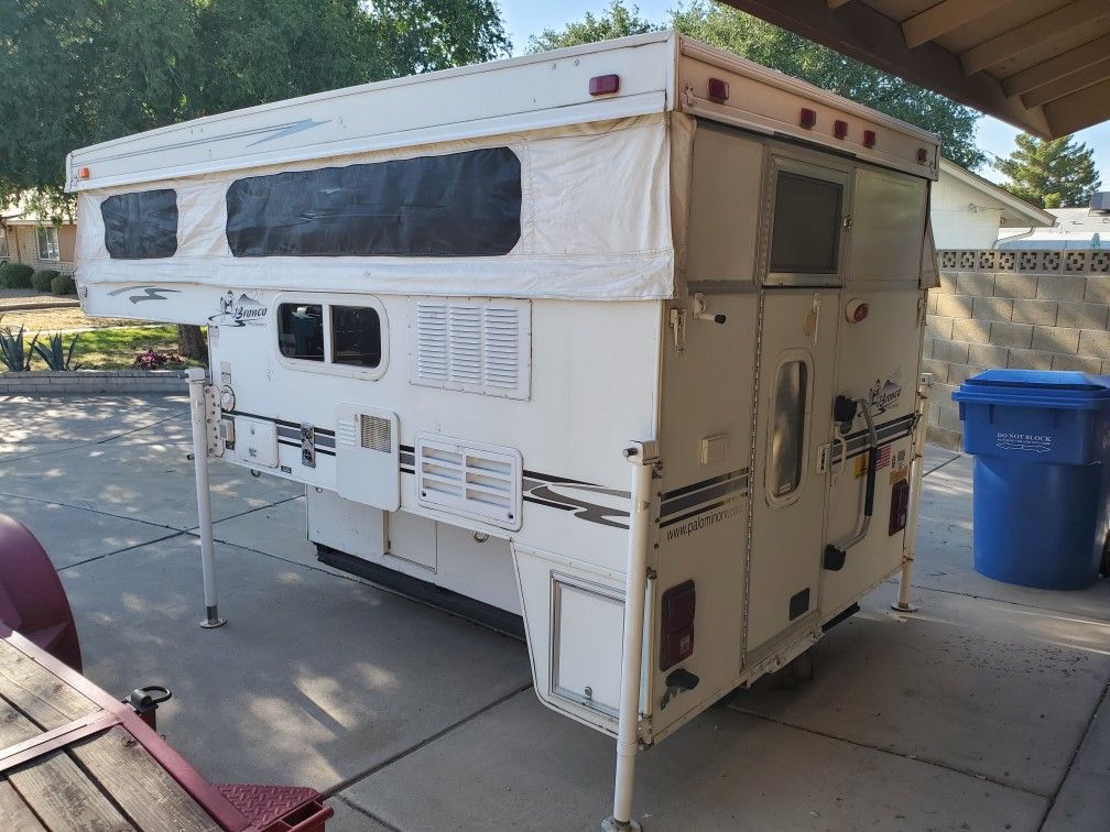 2005 Palomino Bronco 1250 Shortbed PopUp Truck Camper for Sale in