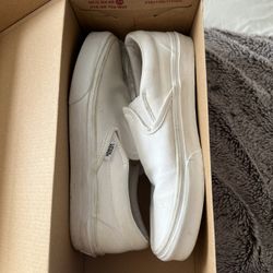 White Vans Gradeschool Size 6 Women’s 7.5 