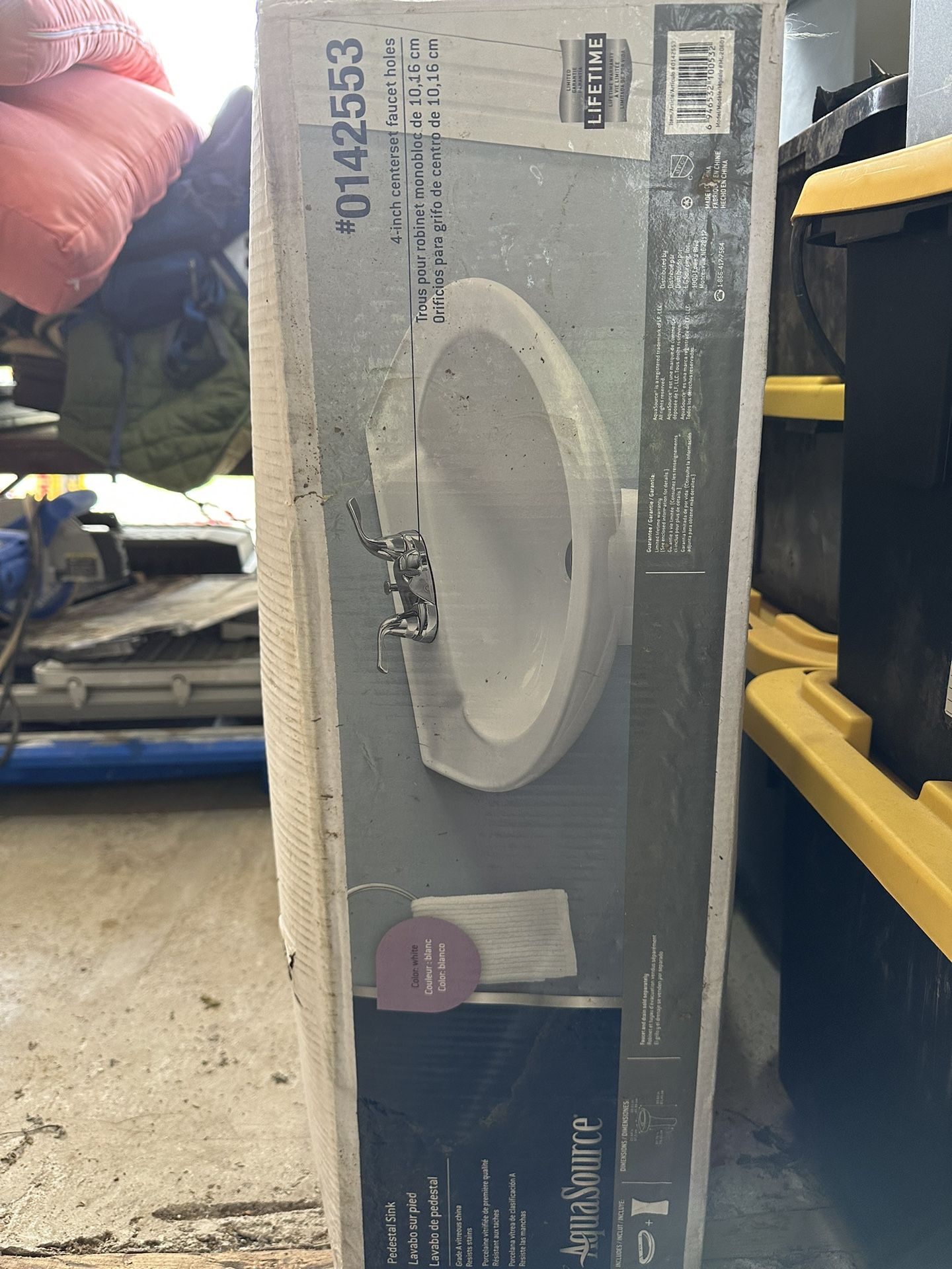 Brand New AquaSource Pedestal Sink In The Box for Sale in Cashmere, WA