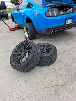 Black 20 'wheels for mustangs or same bolt pattern