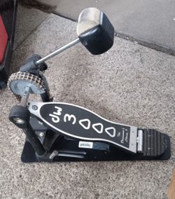 PRICE DROP DW 3000 Bass Pedal