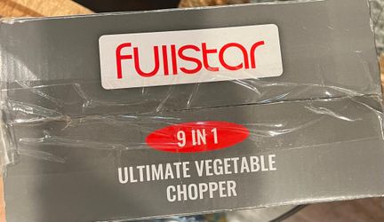 Ultimate vegetable chopper (9 in 1)