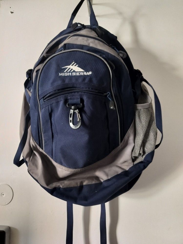 Backpack VG Condition $10 NE Philly 19114** Still Available