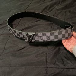 black checkered lv belt