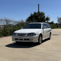 Toyota Caldina 2.0G, White