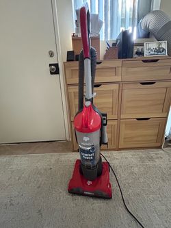 Dirt Devil Vacuum