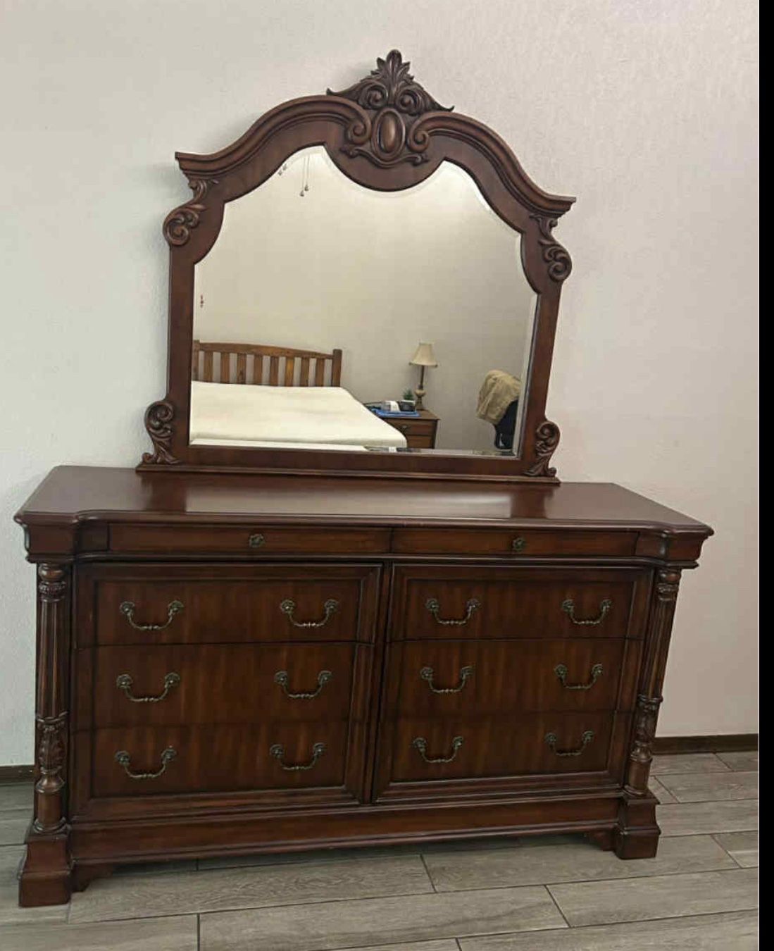 8 Drawer High End Dresser With Original Mirror