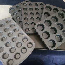 Wilson Cookie Sheet Cupcake/Muffin Trays And Round Cake/Pie 