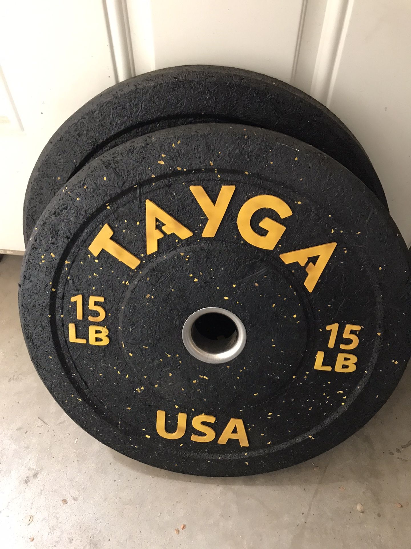 Set Of 2 Bumper Plates 15lb