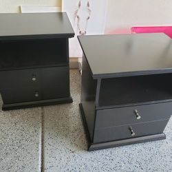 2 Modern Night Stands