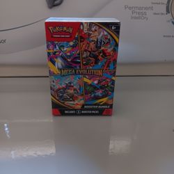 Pokémon Mega Evolutions Booster Bundle