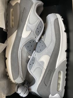 Nike Air Max 90 Men’s 10.5 PRM Wolf Grey