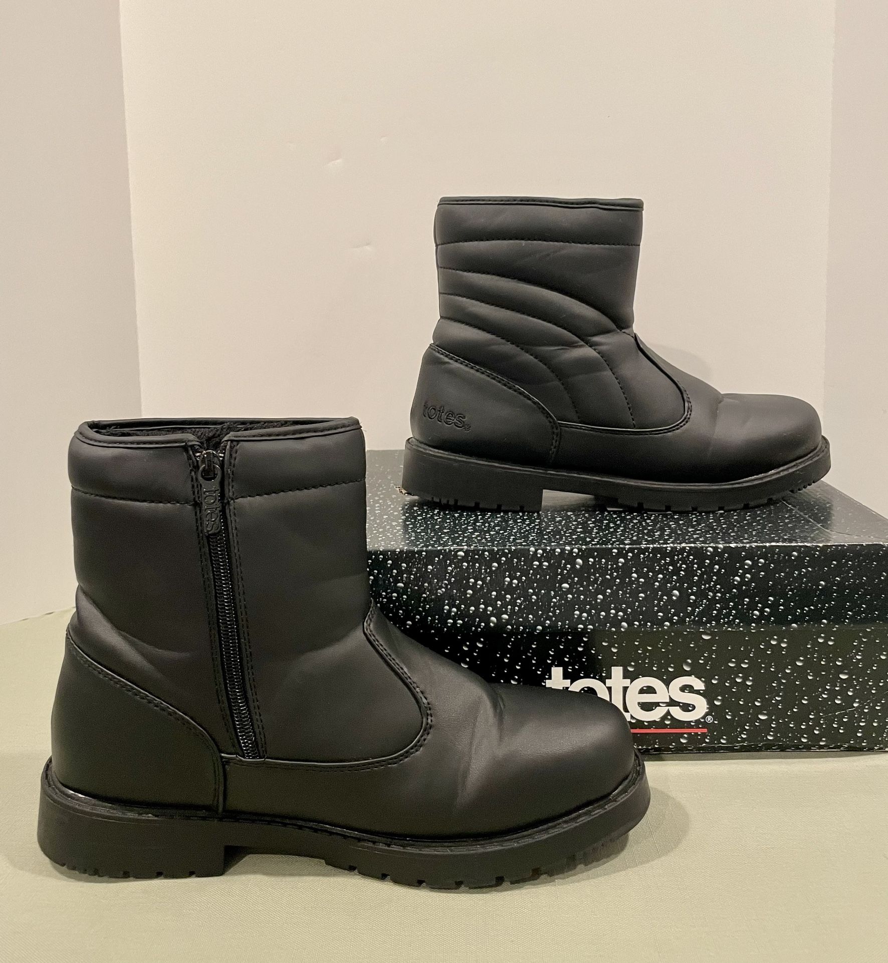 Totes: Black Zipper Rain Boots (Mens 11) BL53469-02