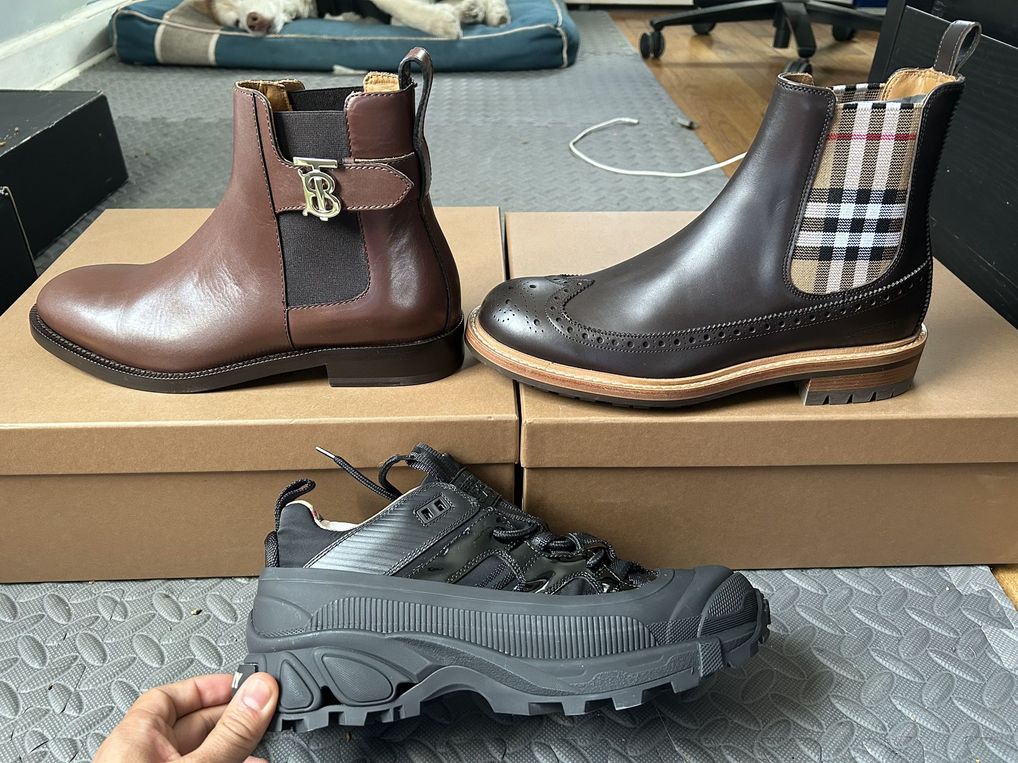 Burberry Men’s Shoes Size 8
