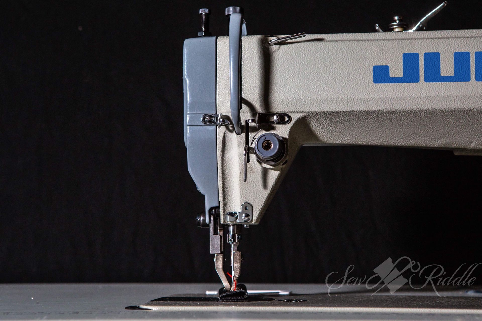 Juki du1181n industrial walking foot sewing machine for Sale in Fresno