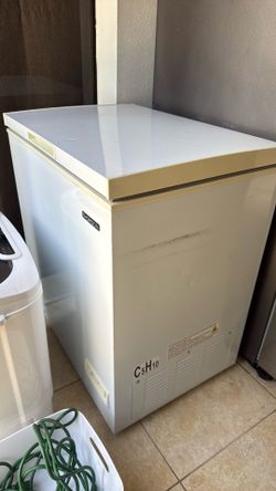 Deep freezer