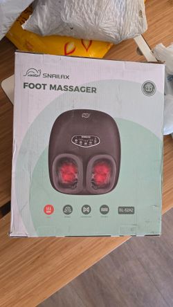 Foot massager with heat